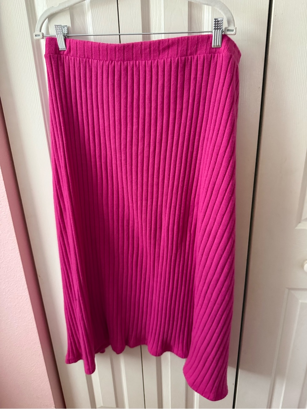 Rebdolls Ribbed Midi Skirt in Hot Pink